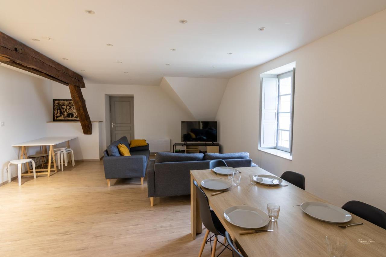 Magnifique Appartement Renove Dans Residence Saumur Exterior foto