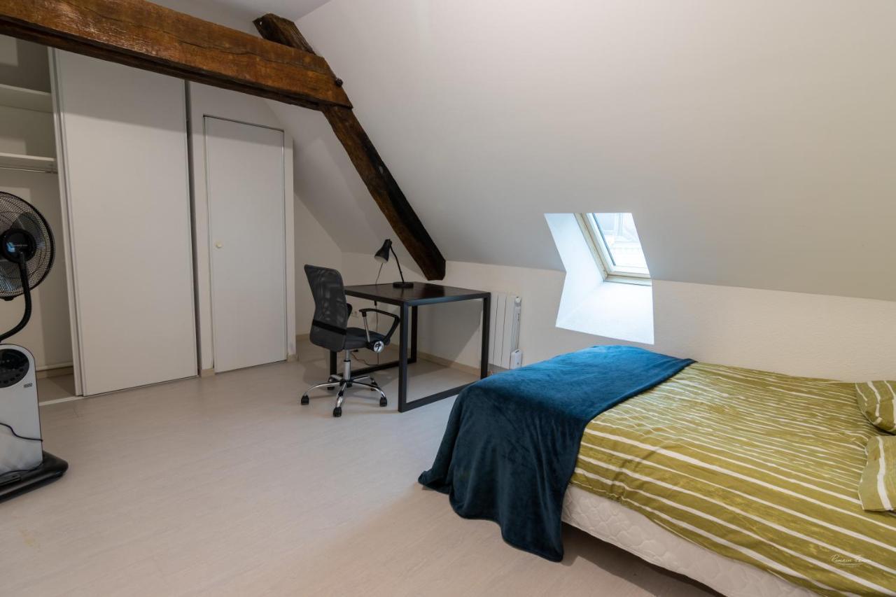 Magnifique Appartement Renove Dans Residence Saumur Exterior foto